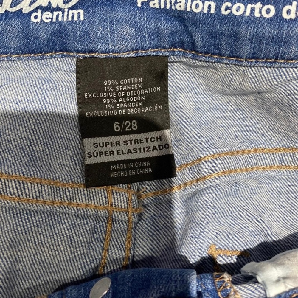 Mossimo High Rise Shorts - Picture 3 of 3